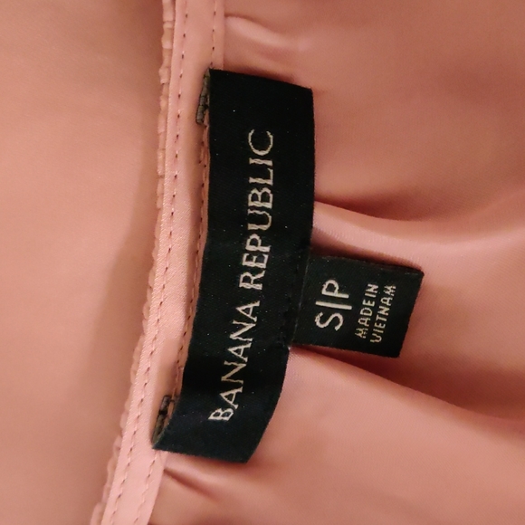 Banana republic silky blouse - Picture 4 of 4